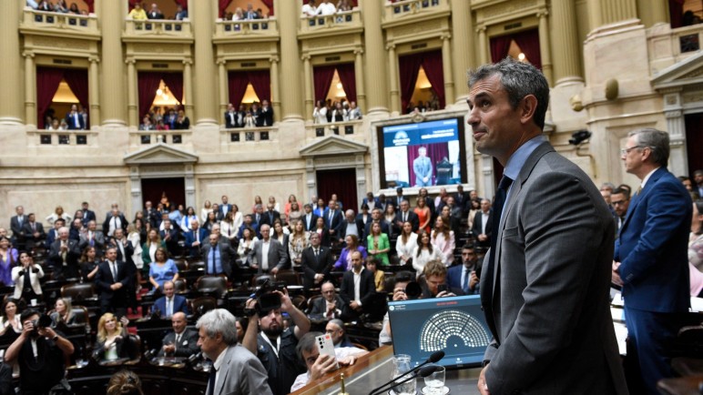 Milei vetó la Ley de Financiamiento Universitario y la oposición convoca a una sesión especial para rechazarlo